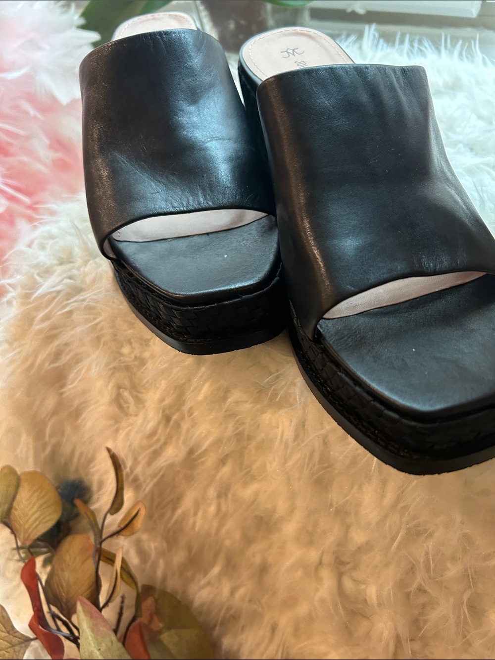 Clogs - Picture 3 of 3